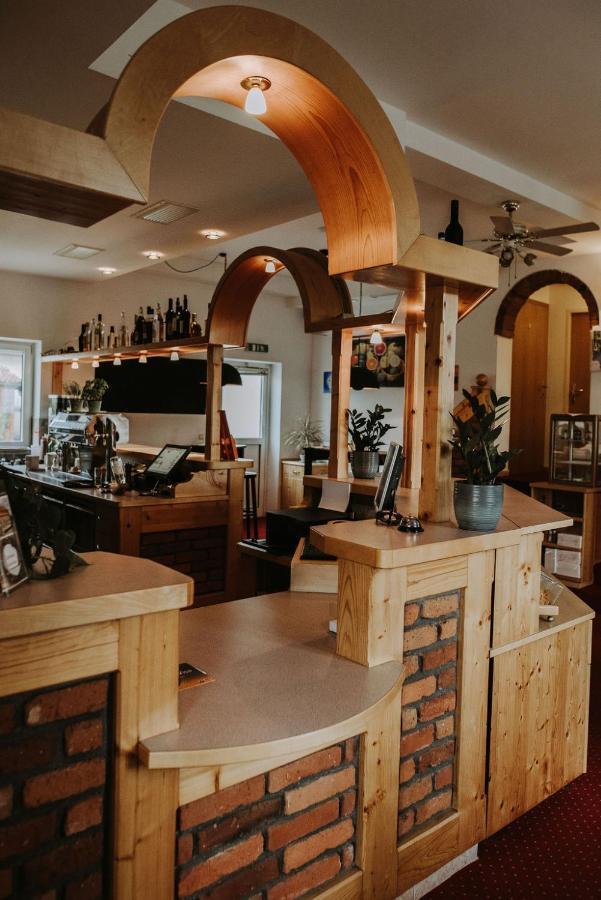 Restaurant Gaestehaus Feldkirchen Feldkirchen bei Graz Εξωτερικό φωτογραφία